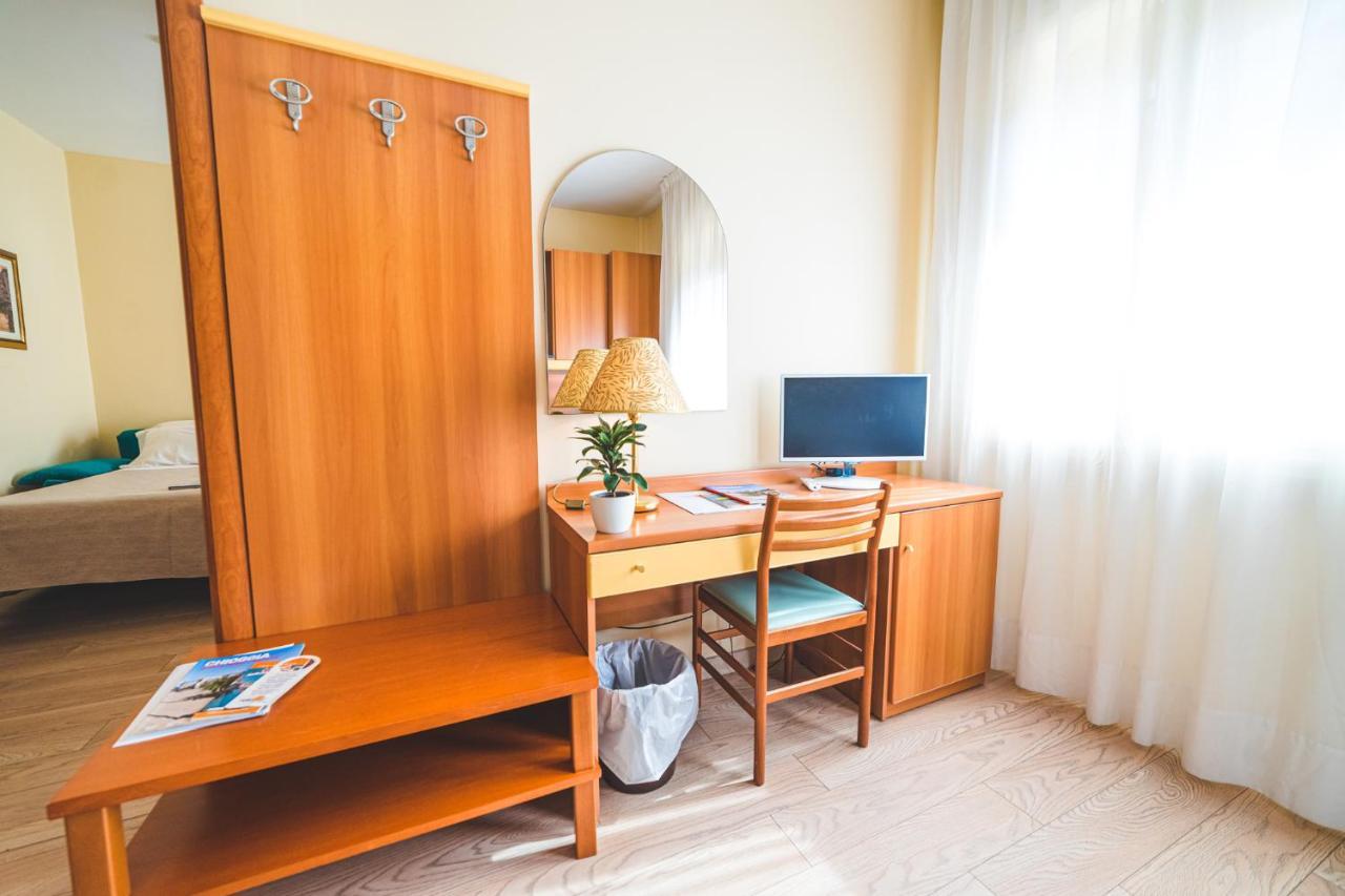Hotel Sole Sottomarina Kültér fotó