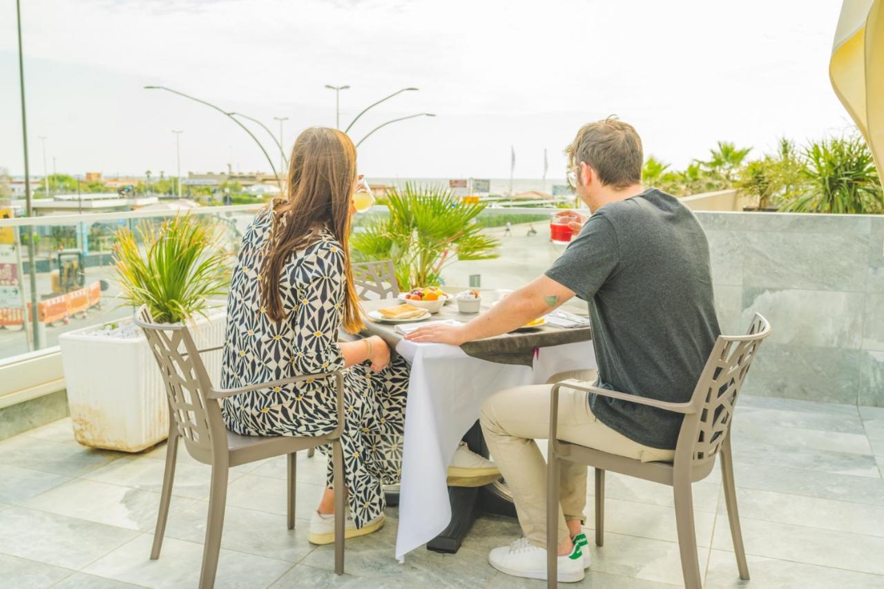 Hotel Sole Sottomarina Kültér fotó
